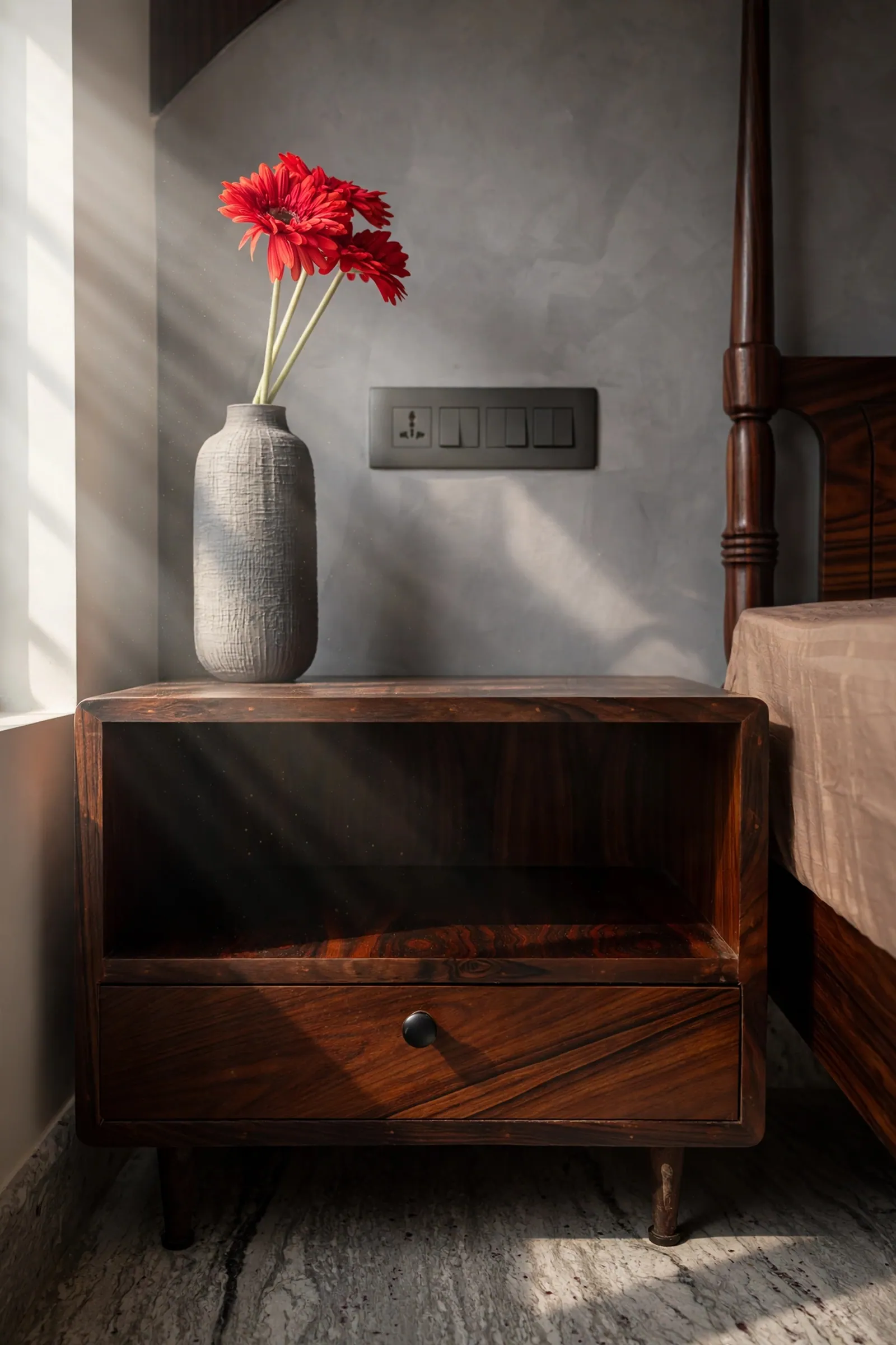 Bedside detail