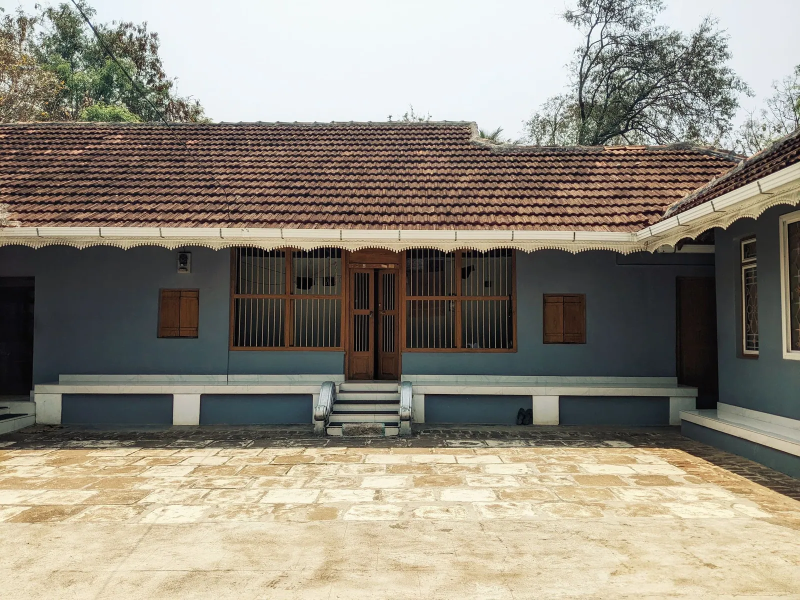 Traditional house with a spacious courtyard